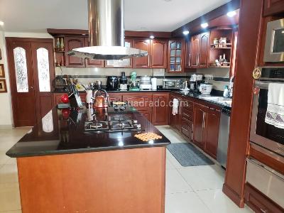 Casa de 5 alcobas en venta en San Jose De Bavaria, Bogotá, 452 m² · foto 11 de 20