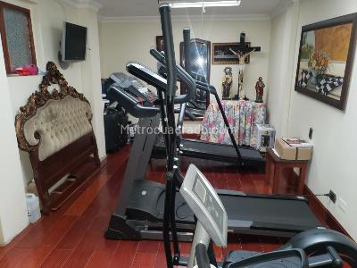 Casa de 5 alcobas en venta en San Jose De Bavaria, Bogotá, 452 m² · foto 18 de 20