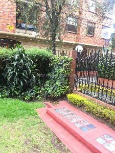 Apartamento de 3 alcobas en venta en Chico Norte, Bogotá, 146 m² · foto 4 de 20