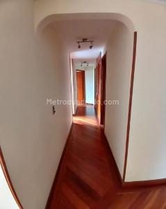 Apartamento de 3 alcobas en venta en Verbenal, Bogotá, 82 m² · foto 8 de 17