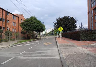 Apartamento de 3 alcobas en venta en Verbenal, Bogotá, 82 m² · foto 17 de 17