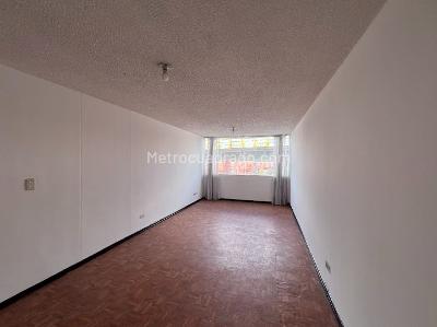 Apartamento en venta en Normandia, Bogotá · foto 2 de 20