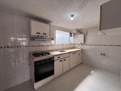 Apartamento en venta en Normandia, Bogotá · foto 4 de 20
