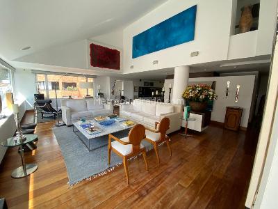 Apartamento de 3 alcobas en venta en El Refugio I, Bogotá, 477 m² · foto 2 de 20