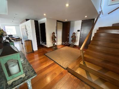 Apartamento de 3 alcobas en venta en El Refugio I, Bogotá, 477 m² · foto 13 de 20