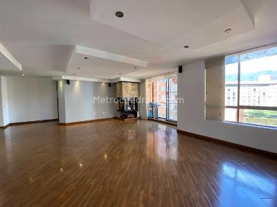 Apartamento de 3 alcobas en venta en La Calleja, Bogotá, 130 m² · foto 3 de 20