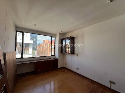 Apartamento de 4 alcobas en venta en Chico, Bogotá, 168 m² · foto 12 de 20