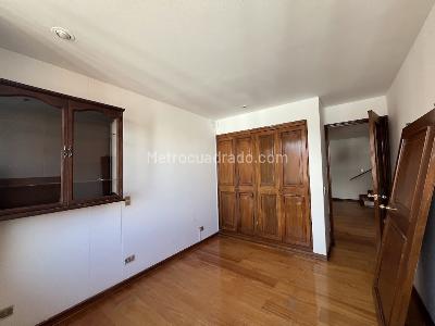 Apartamento de 4 alcobas en venta en Chico, Bogotá, 168 m² · foto 13 de 20