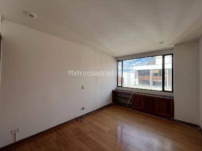 Apartamento de 4 alcobas en venta en Chico, Bogotá, 168 m² · foto 14 de 20
