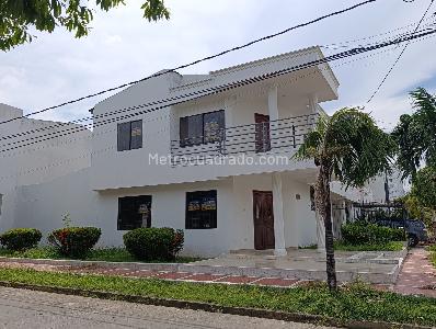 Casa en venta en La Castellana, Montería · foto 2 de 20
