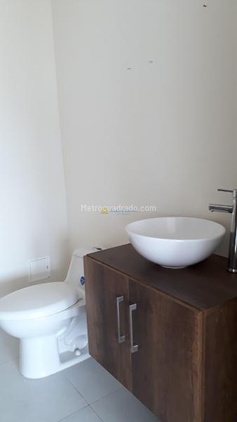 Oficina en Arriendo, Los Troncos, Santa Marta - Más