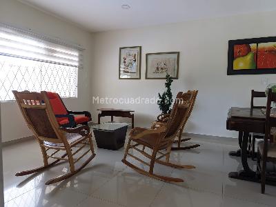 Casa de 4 alcobas en venta en Los Laureles Ii, Montería, 273 m² · foto 2 de 20
