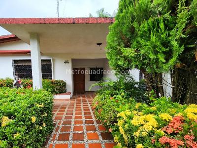 Casa en venta en Costa De Oro, Montería · foto 2 de 16