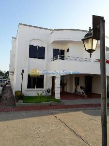 Casa en venta en La Castellana, Montería · foto 3 de 17