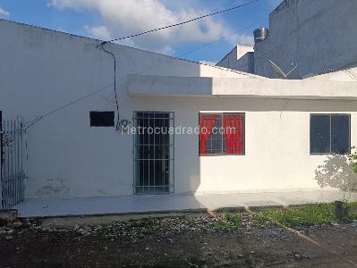 Casa en venta en El Alivio, Montería · foto 3 de 14