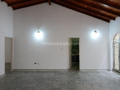 Casa de 4 alcobas en arriendo en Barrio Costa De Oro, Montería, 285 m² · foto 11 de 20