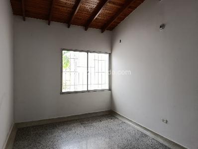 Casa de 4 alcobas en arriendo en Barrio Costa De Oro, Montería, 285 m² · foto 17 de 20