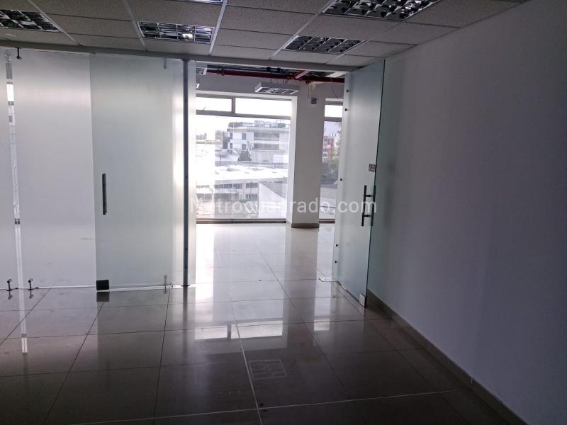 Oficina en Arriendo, LA CASTELLANA, Bogotá D.C. - Más