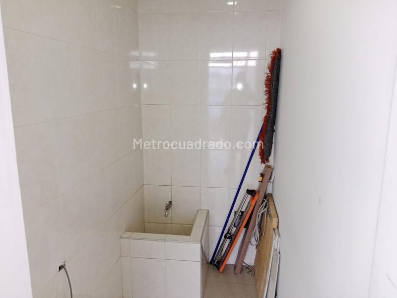 Oficina en Arriendo, LA CASTELLANA, Bogotá D.C. - Más
