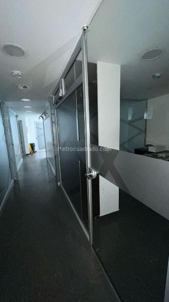 Edificio de Oficinas en Arriendo, MODELIA, Bogotá D.C. - Vista 4