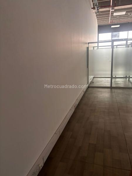 Local Comercial en Arriendo, AVENIDA EL DORADO, Bogotá D.C. - Vista 4