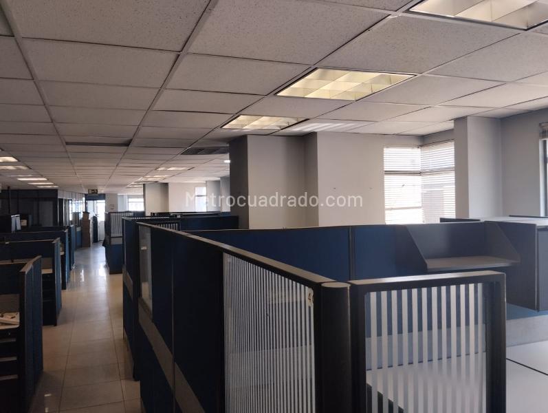 Edificio de Oficinas en Venta, ANTIGUO COUNTRY, Bogotá D.C. - Más