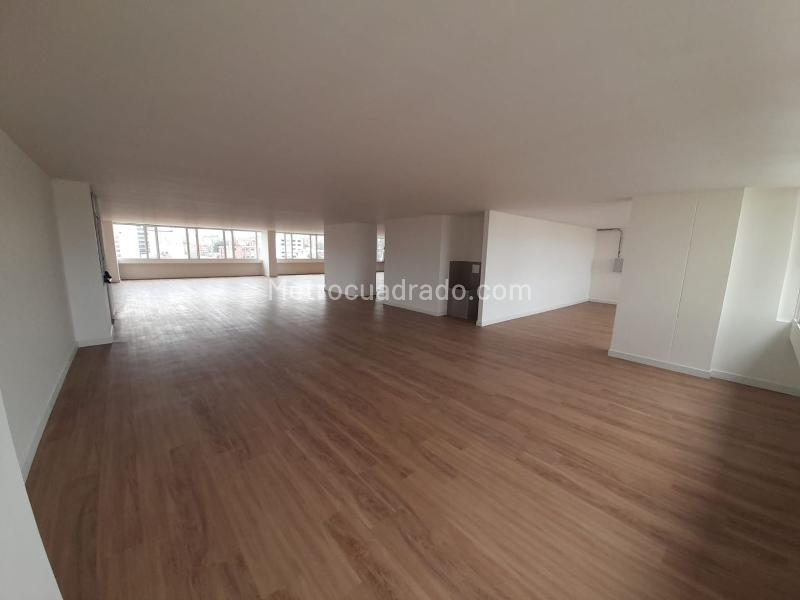 Oficina en Arriendo, QUINTA CAMACHO, Bogotá D.C. - Vista 4
