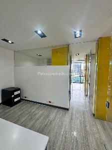 Oficina en Arriendo, LAGO COUNTRY, Bogotá D.C.