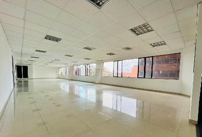 Office for rent in QUINTA CAMACHO, Bogotá