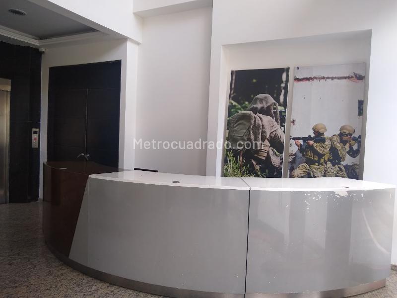 Edificio de Oficinas en Venta, CHICO NORTE, Bogotá D.C. - Więcej