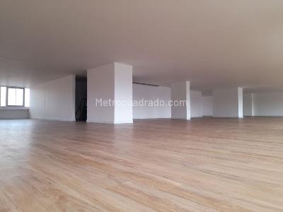 Office for rent in QUINTA CAMACHO, Bogotá