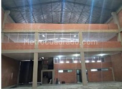 Warehouse for rent in montevideo fontibon, Bogotá