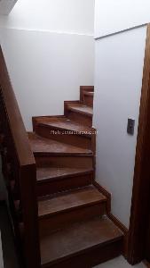 Casa de 5 alcobas en arriendo en La Castellana, Bogotá, 350 m² · foto 7 de 15