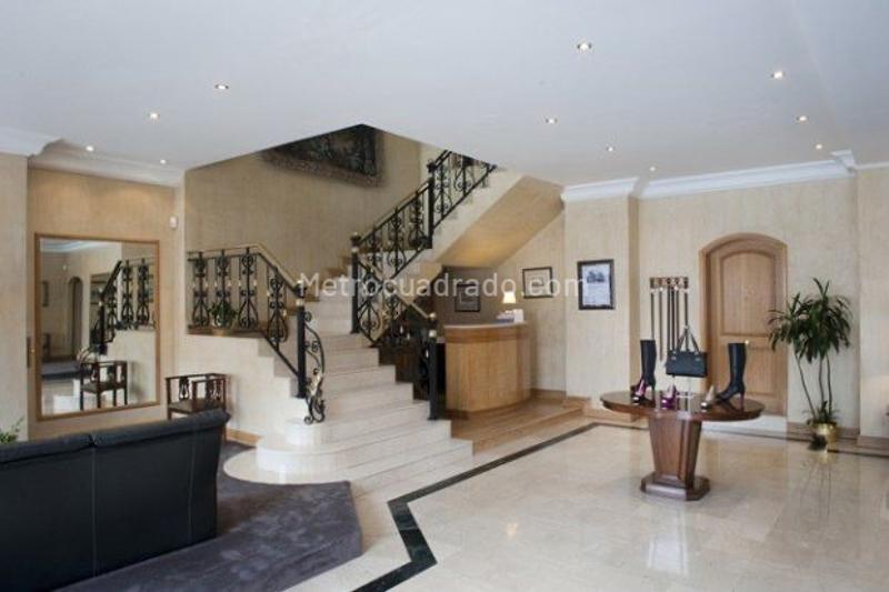 Local Comercial en Arriendo, SAN PATRICIO, Bogotá D.C. - Más