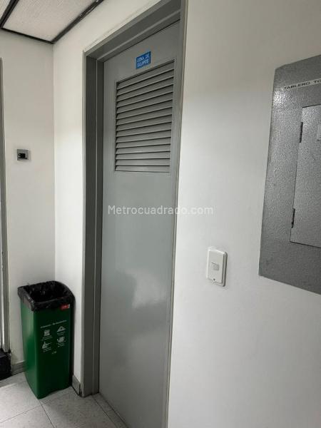 Local Comercial en Venta, MARTIRES, Bogotá D.C. - Vista 2