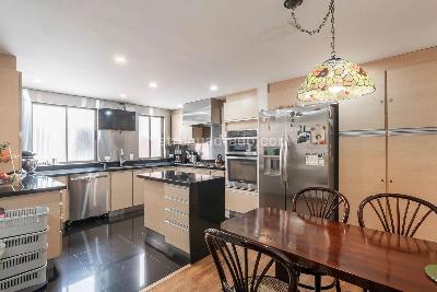 Apartamento de 3 alcobas en venta en Santa Barbara Occidental, Bogotá, 314 m² · foto 8 de 20