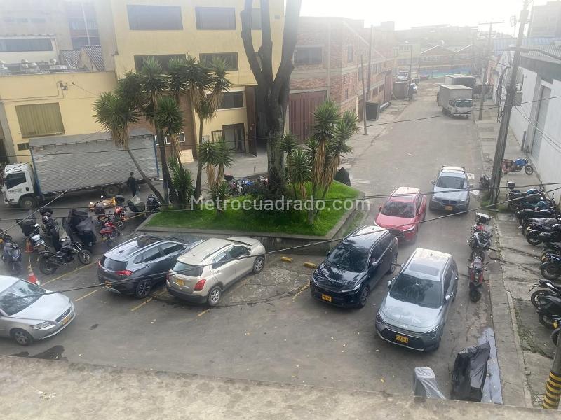 Lote en Venta, AMERICAS PUENTE ARANDA, Bogotá D.C. - Más