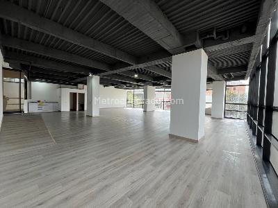 Office for rent in SANTA BARBARA, Bogotá