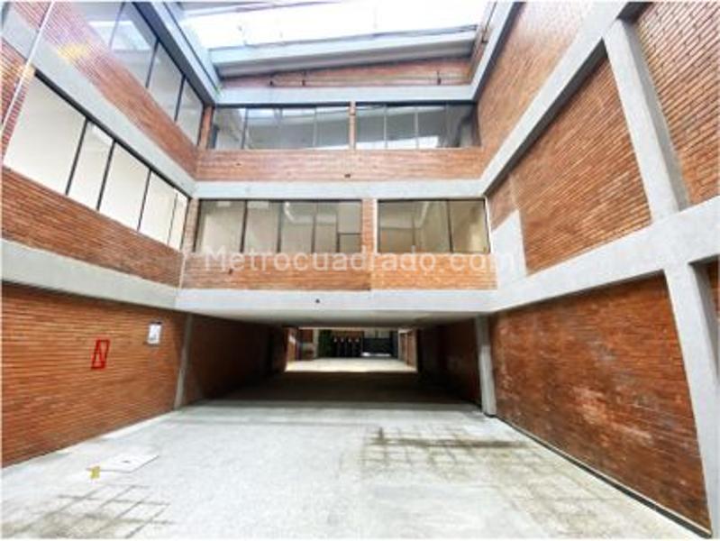 Bodega en Arriendo, ZONA INDUSTRIAL MONTEVIDEO, Bogotá D.C. - Más