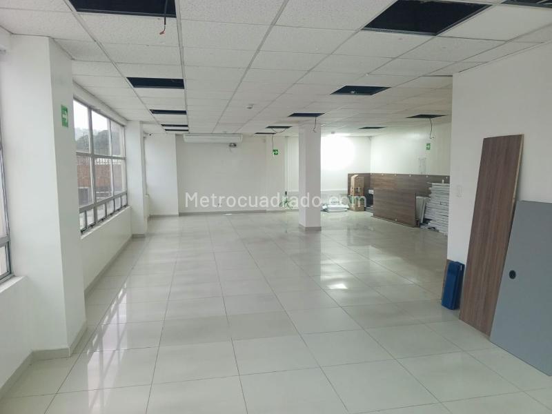 Edificio de Oficinas en Venta, NIZA NORTE, Bogotá D.C. - Więcej