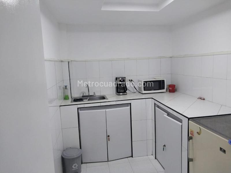 Bodega en Arriendo, LAS FERIAS OCCIDENTAL, Bogotá D.C. - Más