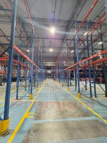 Bodega en Arriendo, MONTEVIDEO ZONA INDUSTRIAL, Bogotá D.C. - Más