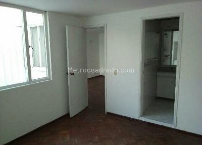 Casa de 5 alcobas en venta en Salitre Greco, Bogotá, 120 m² · foto 15 de 20