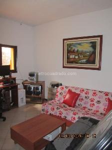 Casa en venta en Fontibon, Bogotá · foto 3 de 10