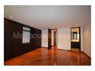 Casa de 5 alcobas en venta en Santa Barbara Alta, Bogotá, 545 m² · foto 4 de 9