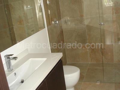 Casa de 5 alcobas en venta en Santa Barbara Alta, Bogotá, 545 m² · foto 6 de 9