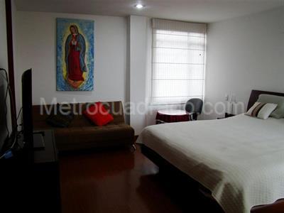 Apartamento de 3 alcobas en venta en Los Cedros, Bogotá, 230 m² · foto 14 de 17