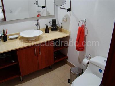 Apartamento de 3 alcobas en venta en Los Cedros, Bogotá, 230 m² · foto 15 de 17