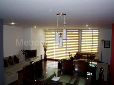 Apartamento de 3 alcobas en venta en Los Cedros, Bogotá, 230 m² · foto 2 de 17