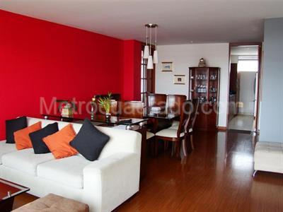 Apartamento de 3 alcobas en venta en Los Cedros, Bogotá, 230 m² · foto 3 de 17